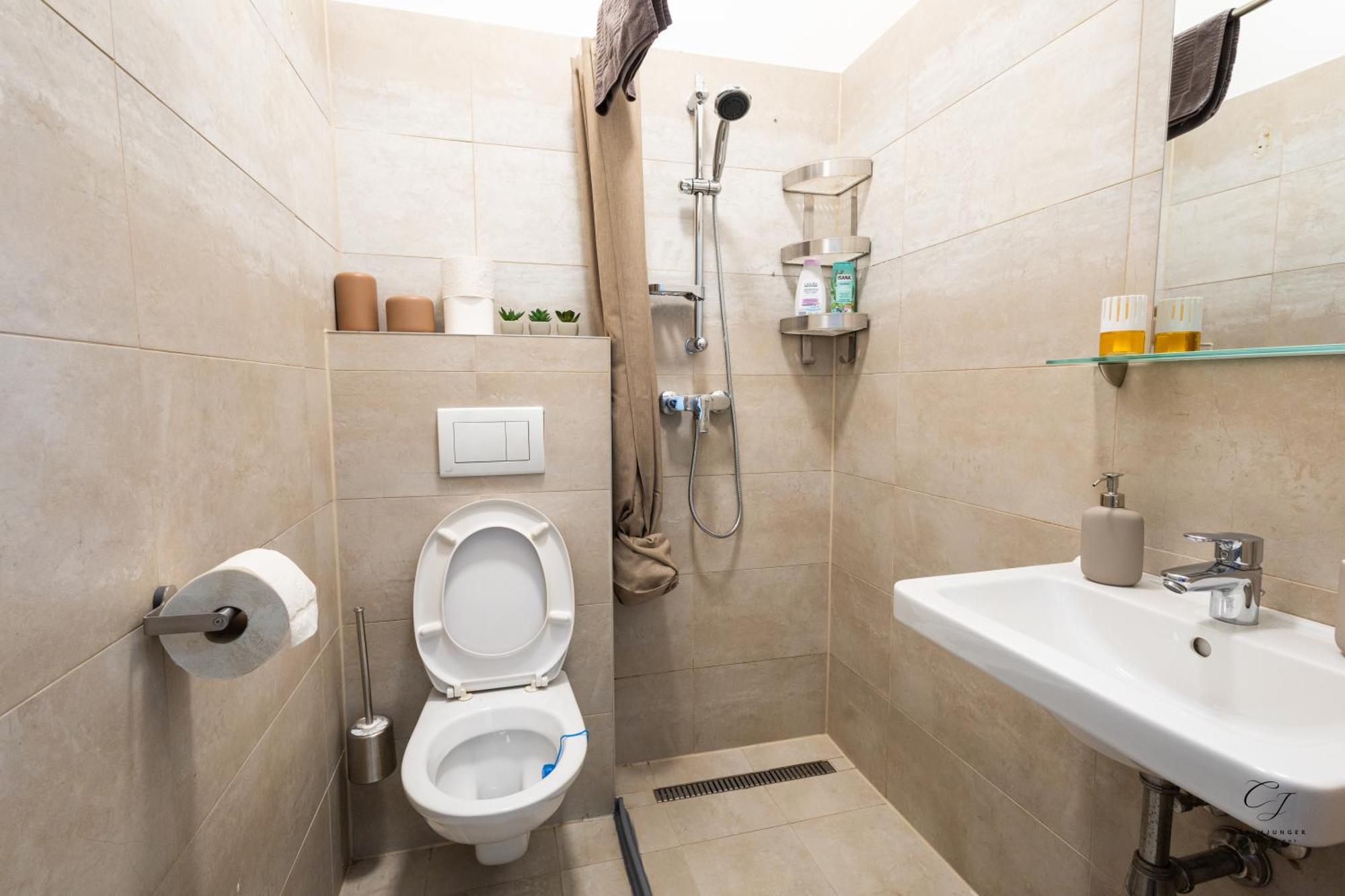 Apartament Market Retreat Near Hbh *